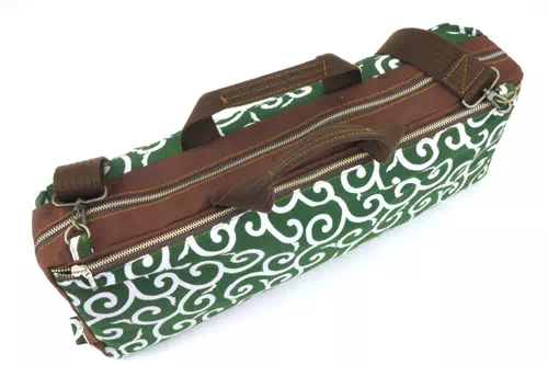 オーダーメイドのプレゼントやギフトにオリジナル日本製フルートケース