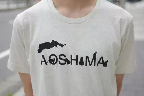 オーダーメイドのプレゼントやギフトにオリジナル日本製青島猫(ネコ)Tシャツ