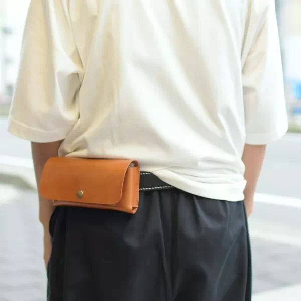 オーダーメイドのプレゼントやギフトにオリジナルヌメ革ケース