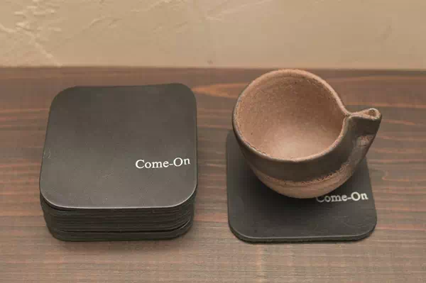 オーダーメイドのプレゼントやギフトにヌメがわコースター