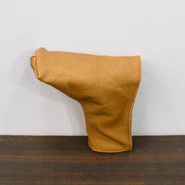 オーダーメイドのプレゼントやギフトにヌメ革ゴルフクラブのパターカバー製作