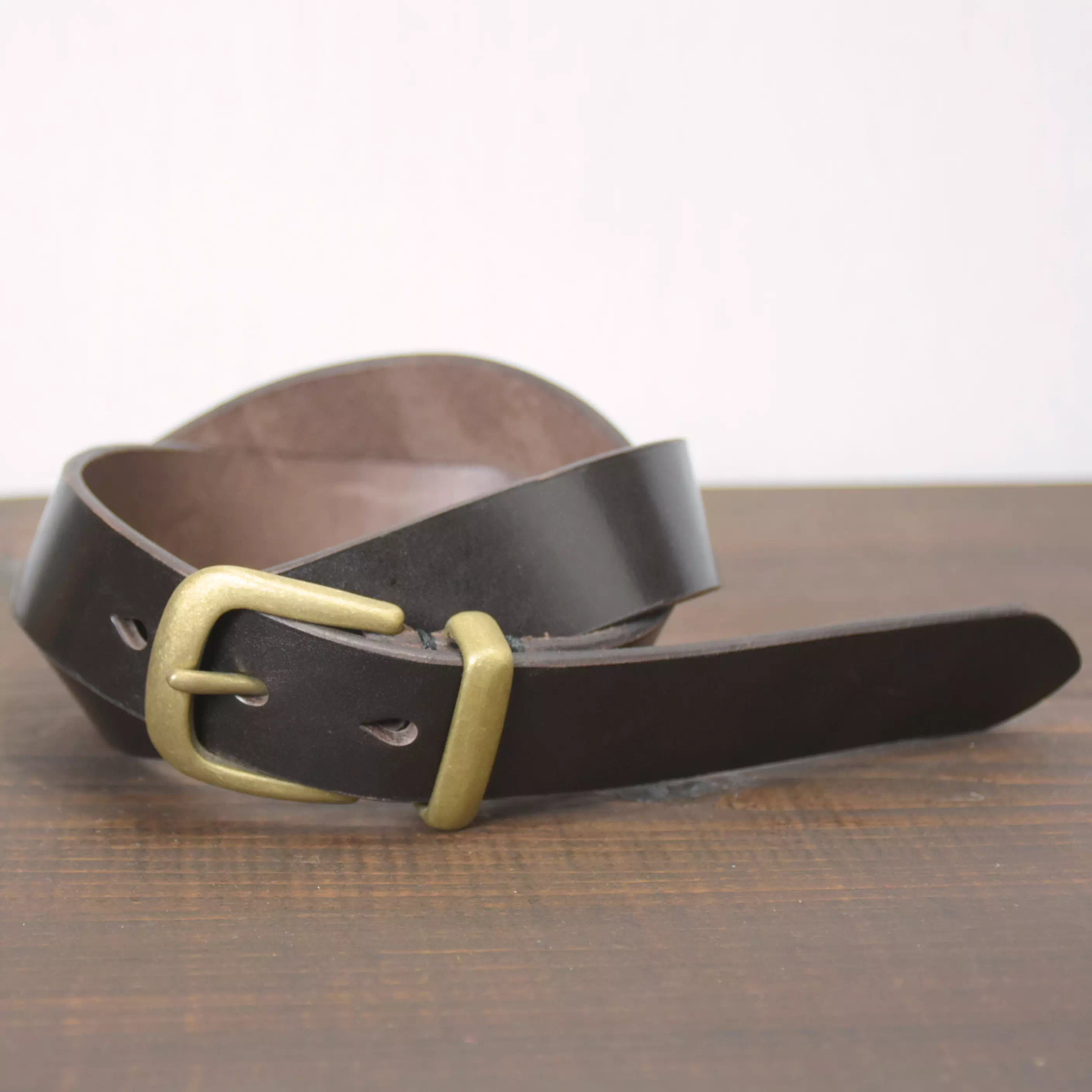 ギフト・プレゼントに日本製オリジナルベルトヌメ革オーダーベルト