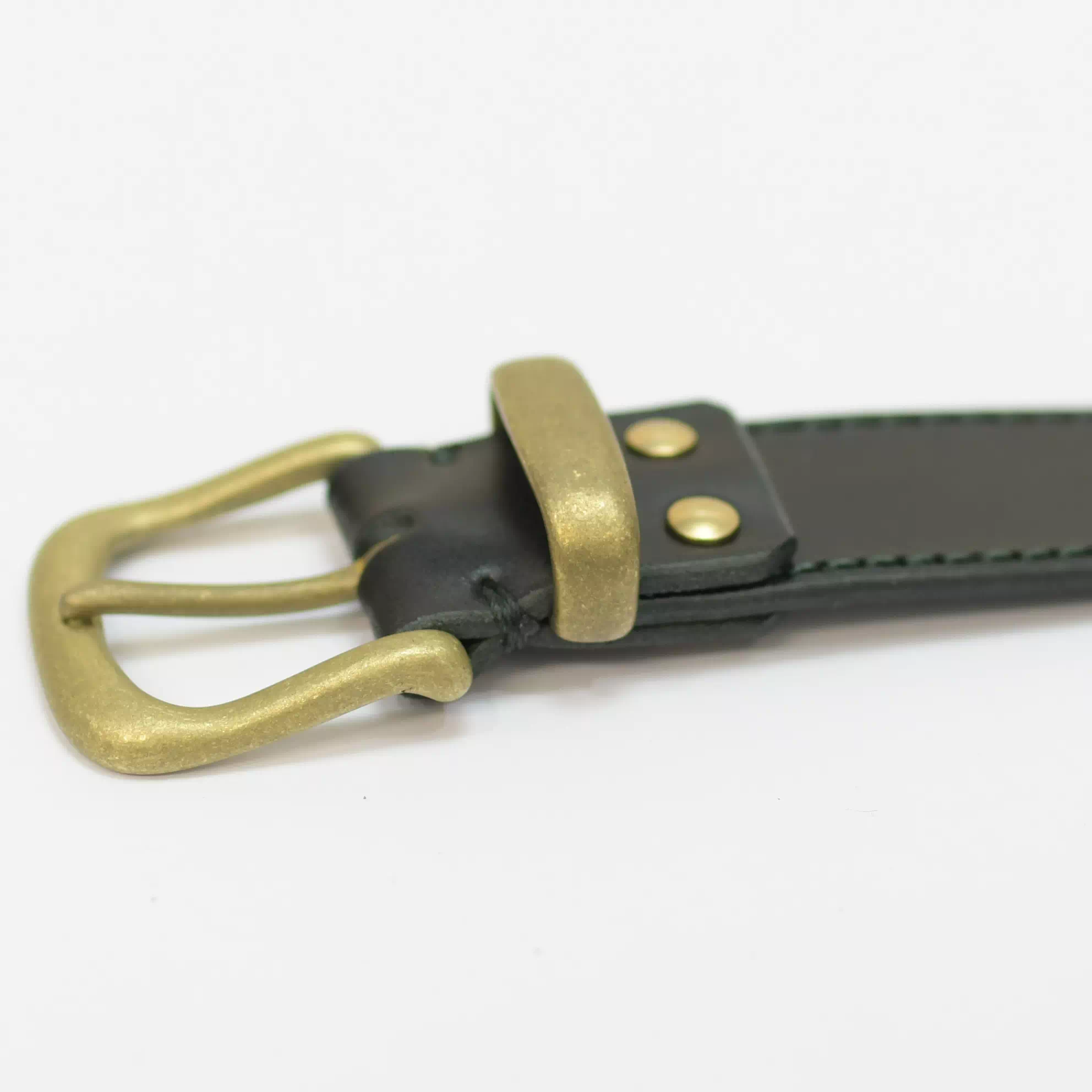 ギフト・プレゼントに日本製オリジナルベルトゴルフ記念品ヌメ革オーダーベルト