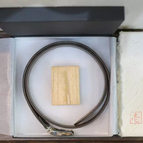 ギフト・プレゼントに日本製オリジナルベルトヴィンテージバックルヌメ革オーダーベルト