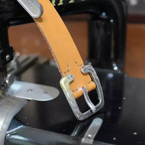 ギフト・プレゼントに日本製オリジナルベルトバックルヌメ革オーダーベルト