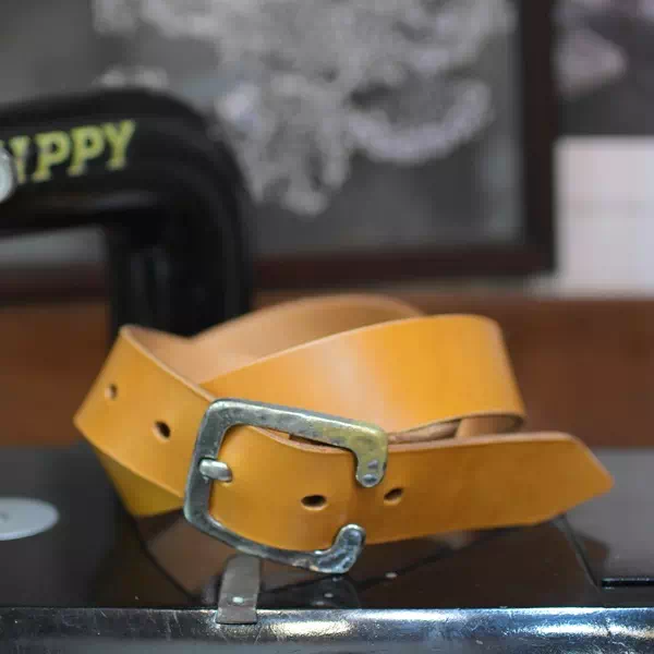 ギフト・プレゼントに日本製オリジナルベルトバックルヌメ革オーダーベルト