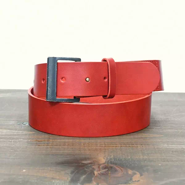 ギフト・プレゼントにベルトバックルナイフの持ち込みで植物タンニン鞣し革2色でベルトオーダー製作