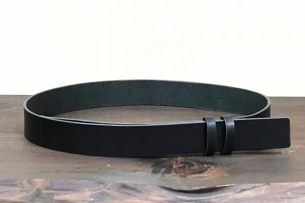 ギフト・プレゼントにギボシ金具で表に金具が出ないオーダーベルト製作