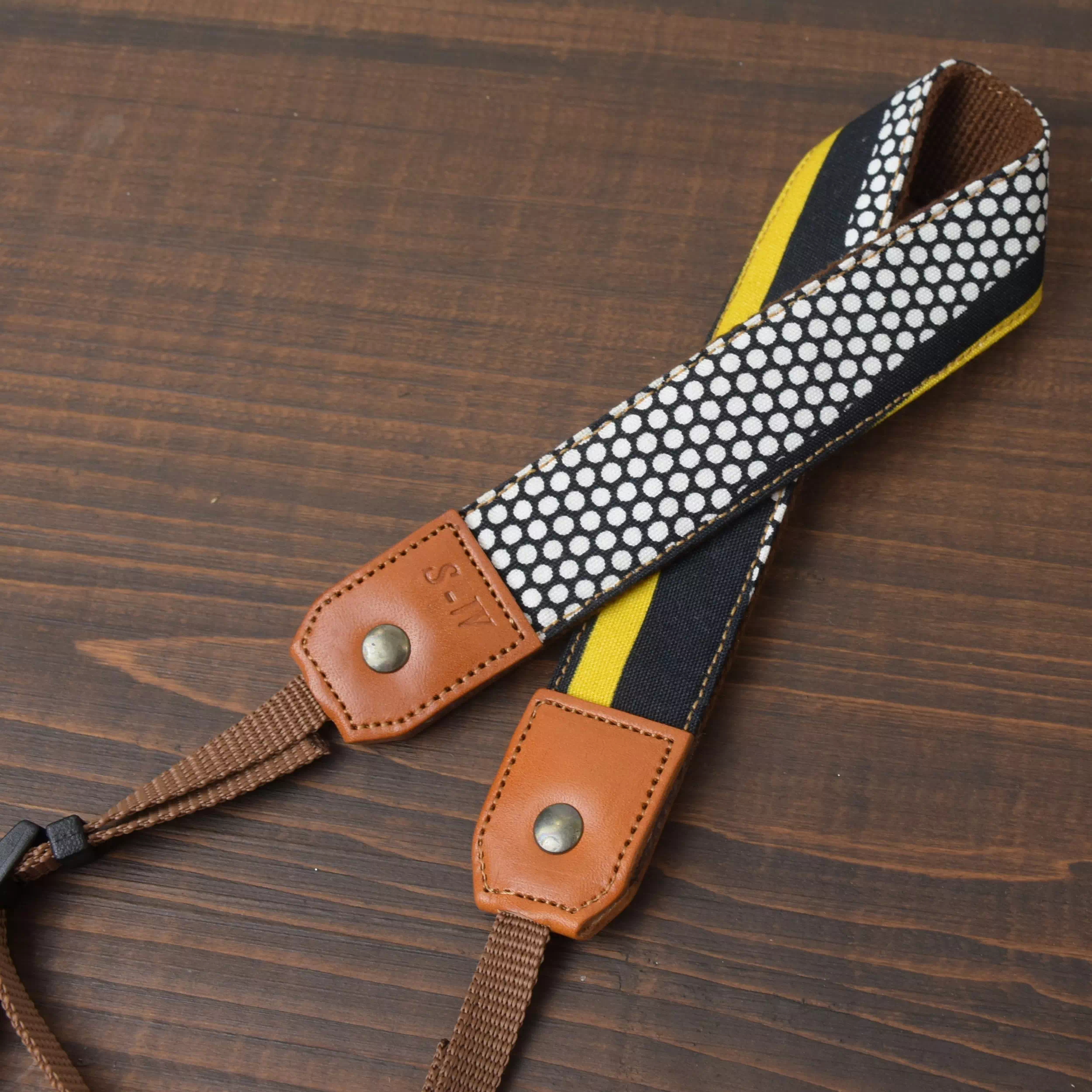 ギフト・プレゼントに日本製オリジナルオーダーメイド子共用カメラストラップ