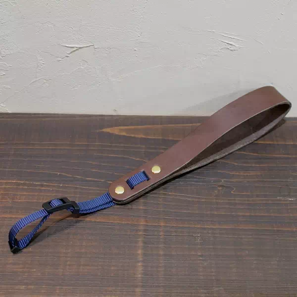 ギフト・プレゼントに日本製オリジナルオーダーメイドカメラストラップ