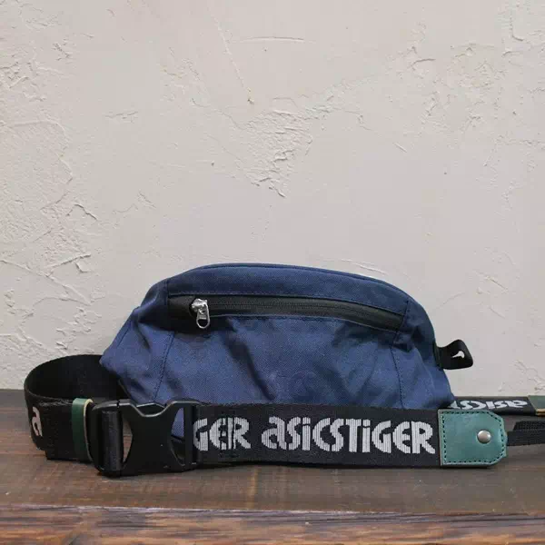 ギフト・プレゼントに日本製Asicstigerオリジナルオーダーメイド一眼レフカメラストラップ