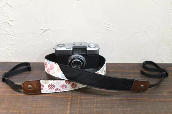 ギフト・プレゼントに道行きコート日本製オリジナルオーダーメイド一眼レフカメラストラップ