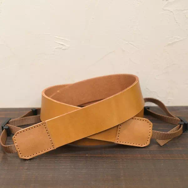 ギフト・プレゼントに日本製オリジナルオーダーメイドカメラストラップ