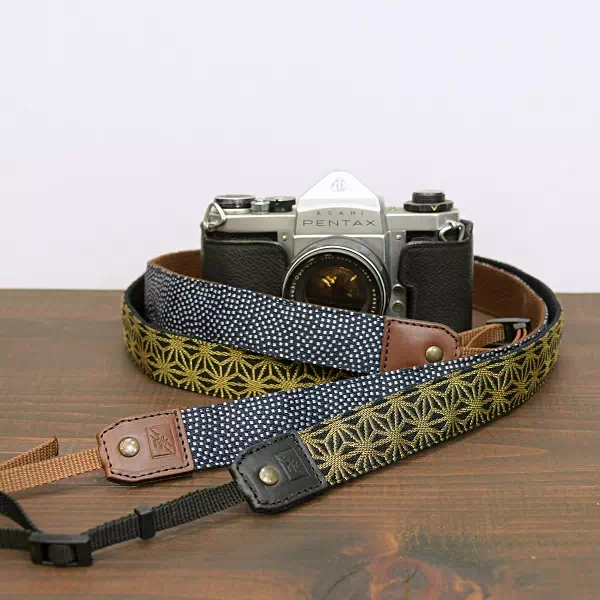 ギフト・プレゼントに日本製オリジナルオーダーメイドカメラストラップ