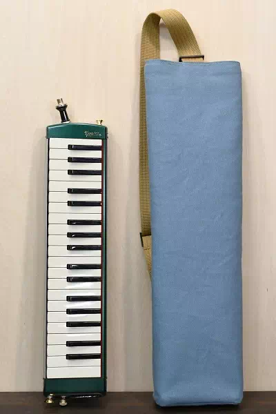 オーダーメイドのプレゼントやギフトに8号帆布で鍵盤ハーモニカ・プロモデルの専用バッグをオーダー製作
