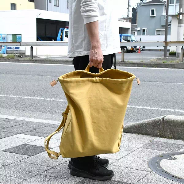 オーダーメイドのプレゼントやギフトに弱撥水の8号帆布持ち込みでオーダーリュック製作