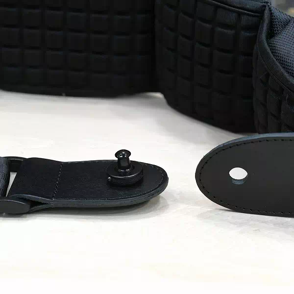 ギフト・プレゼントにピンロックのギターストラップ取り付け部分のみオーダー製作