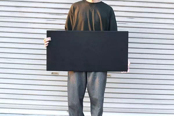 オーダーメイドのプレゼントやギフトにヌメ革デスクマットをオーダー製作