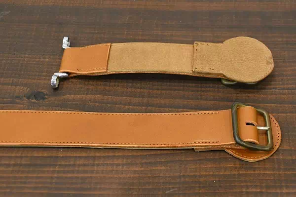 オーダーメイドのプレゼントやギフトにSbarro BMW328というクラシックカーのボンネットベルトをオーダー製作