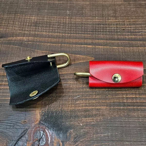 オーダーメイドのプレゼントやギフトにコインケースをカスタムオーダーでお客様仕様にオーダー製作