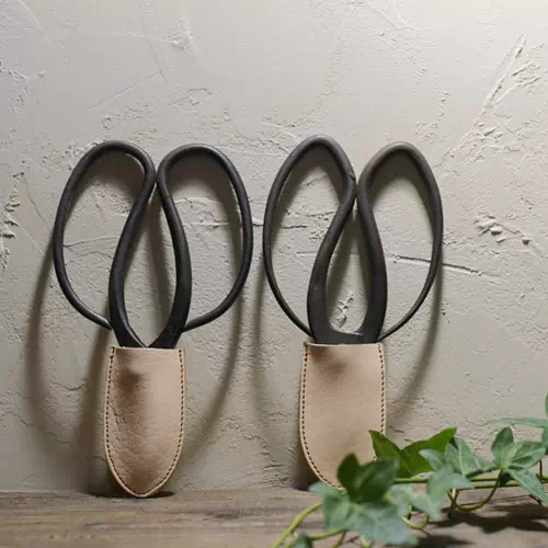 オーダーメイドのプレゼントやギフトにオリジナル日本製ヌメ革剪定鋏カバー