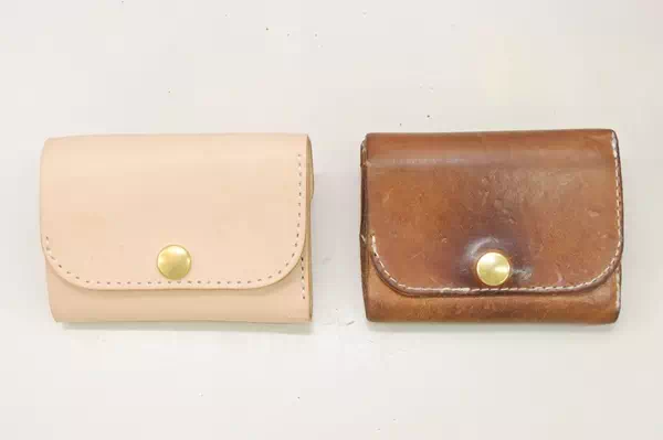 オーダーメイドのプレゼントやギフトにヌメがわ三つ折り財布