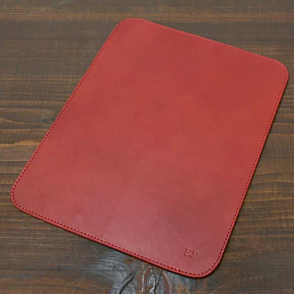 オーダーメイドのプレゼントやギフトにヌメ革マウスパッド