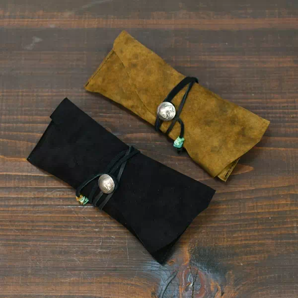 オーダーメイドのプレゼントやギフトに羊革と豚革でペンケースをオーダーメイド