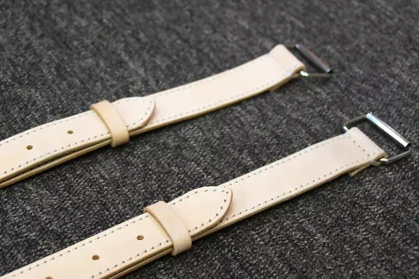 ギフト・プレゼントに日本製オリジナルベルトクラシックカー用ヌメ革オーダーベルト