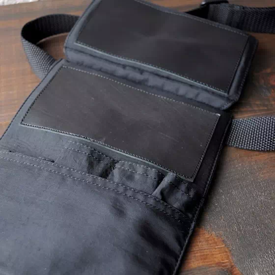 オーダーメイドのプレゼントやギフトにオリジナル日本製メイクウエストポーチ