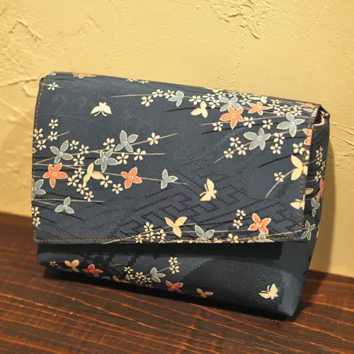 オーダーメイドのプレゼントやギフトにオリジナル日本製着物印鑑ケース