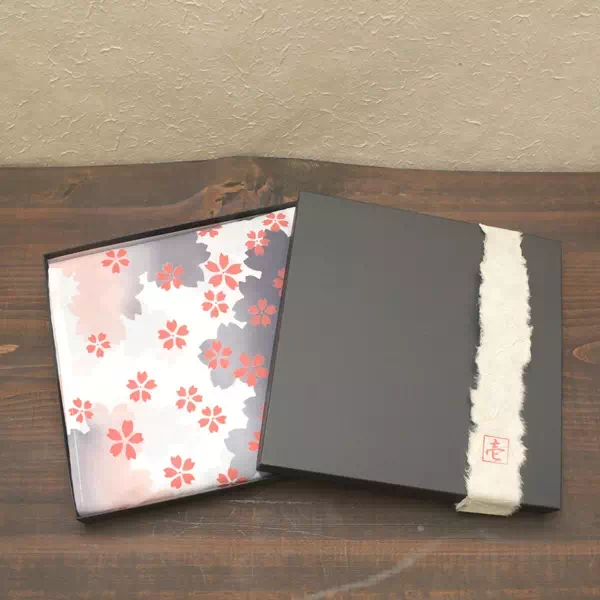 オーダーメイドのプレゼントやギフトにアンティーク着物で暖簾オーダー