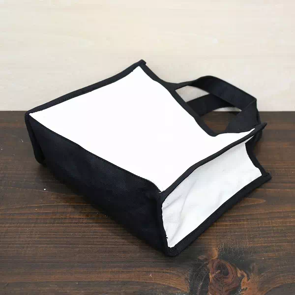 オーダーメイドのプレゼントやギフトにお客様の想い出の鞄を小さなトートバッグにリメイクオーダー製作